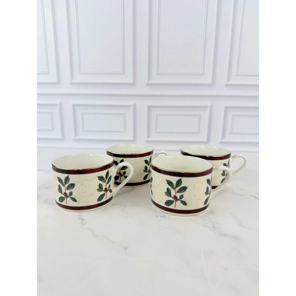 VTG 1999 Set of 4 Hallmark Sakura "Christmas Holly" 2.5" Coffee Cups EUC!